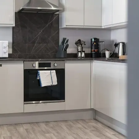 Contemporary 2 Bedroom Apartment In Liverpool Exterior photo